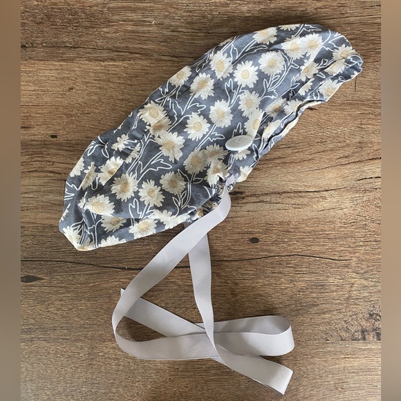 Grey & Yellow Floral Ponytail Scrub Cap - Picture 3 of 3